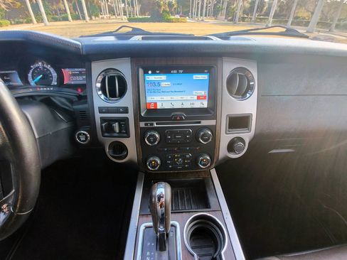 Used 2016 Ford Expedition King Ranch image 25