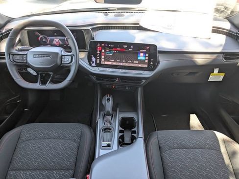 New 2026 Dodge Charger R/T AWD/4WD image 14