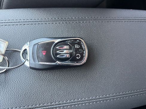 Used 2025 Buick Encore GX Preferred FWD image 21
