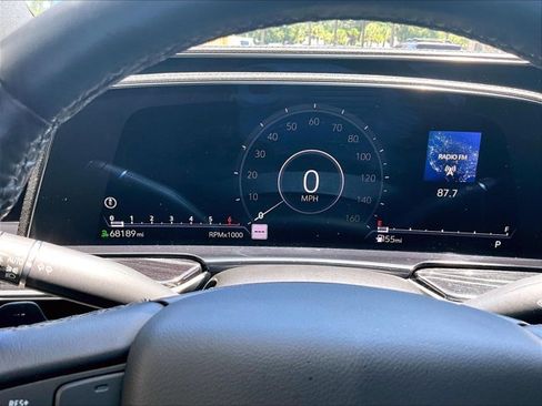 Used 2022 Cadillac Escalade ESV Sport w/ Touring Package RWD image 22