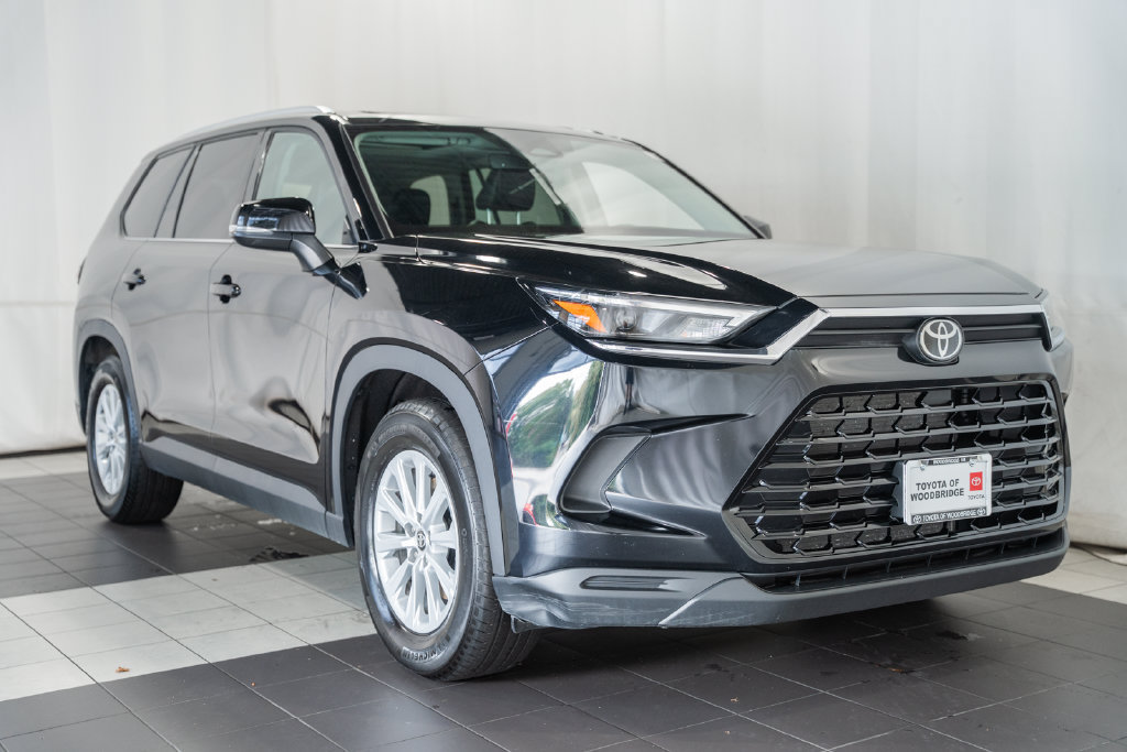 Used 2025 Toyota Grand Highlander AWD image 1