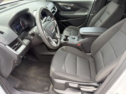 Used 2024 GMC Terrain SLE FWD image 18
