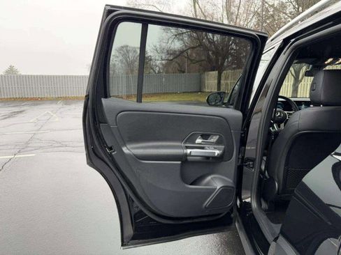Certified 2022 Mercedes-Benz GLB 250 4MATIC image 20
