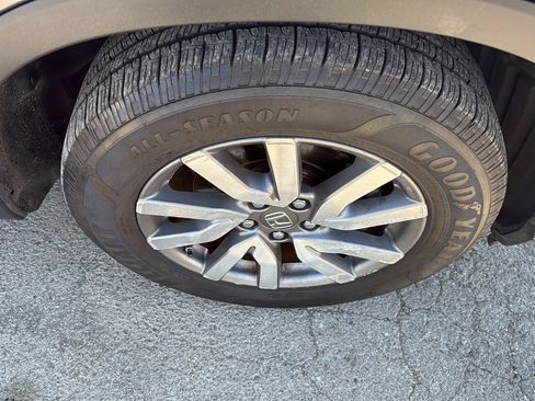 Used 2019 Honda Pilot EX image 31