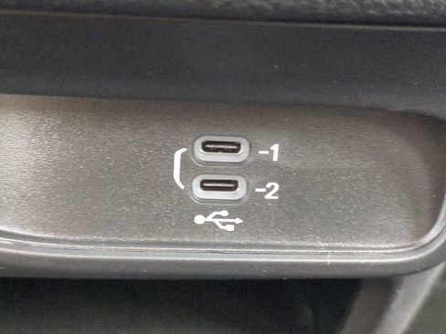 New 2026 Chrysler Pacifica Select image 21