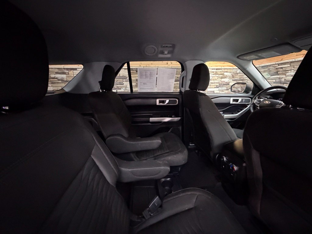 Used 2021 Ford Explorer XLT AWD/4WD image 32
