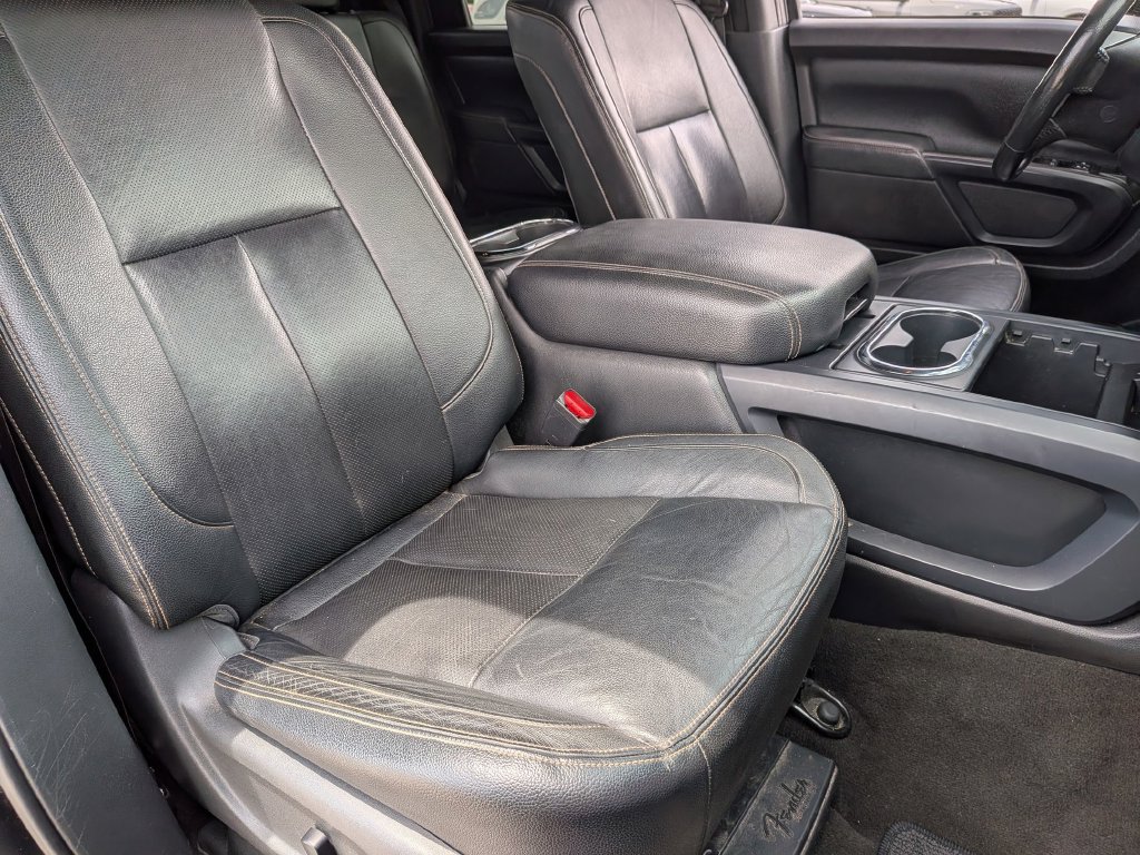 Used 2019 Nissan Titan SL w/ Midnight Edition AWD/4WD image 30