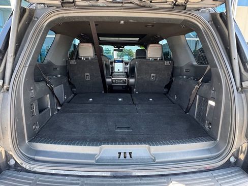 Used 2023 Ford Expedition Limited AWD/4WD image 34