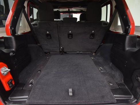 Used 2023 Jeep Wrangler Unlimited Sport image 30