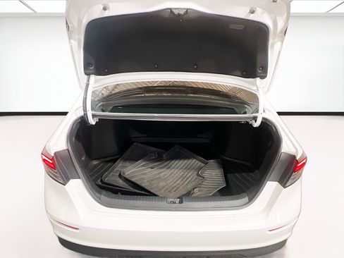 Used 2024 Honda Accord LX image 17