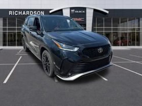Used 2023 Toyota Highlander XSE AWD/4WD image 10