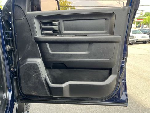 Used 2017 RAM 1500 Express AWD/4WD image 19