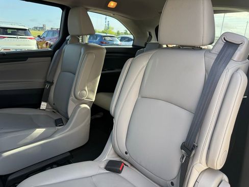 Used 2018 Honda Odyssey EX-L image 4