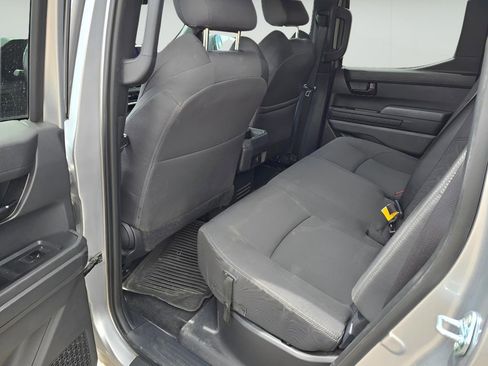 Used 2025 Toyota Tacoma SR5 AWD/4WD image 23