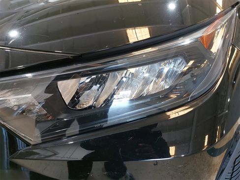 Used 2022 Toyota RAV4 LE image 29