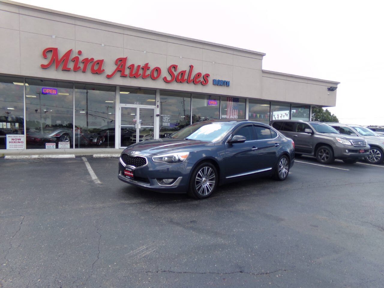 Used 2015 Kia Cadenza Premium w/ Luxury Package FWD image 4