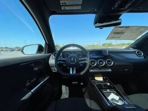 New 2025 Mercedes-Benz GLA 250 image 22