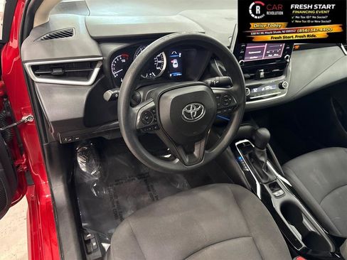 Used 2021 Toyota Corolla LE FWD image 13