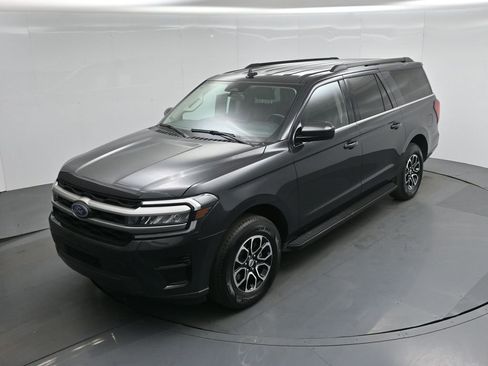 Used 2024 Ford Expedition Max XLT image 37