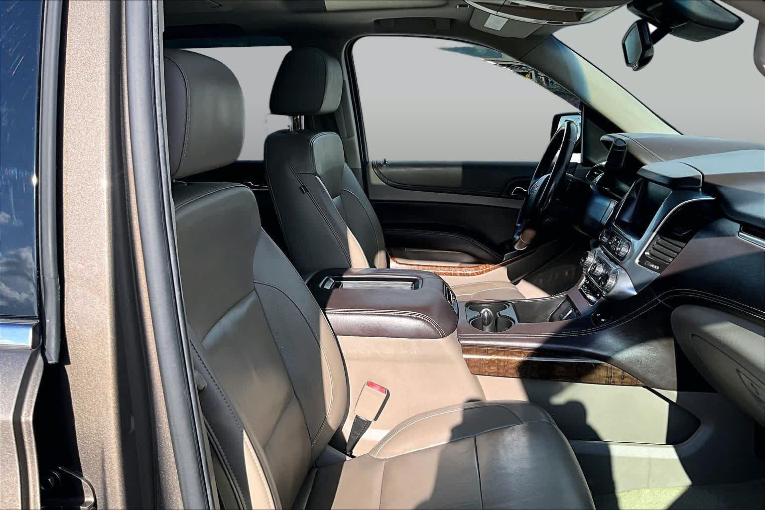 Used 2016 Chevrolet Tahoe LT AWD/4WD image 9
