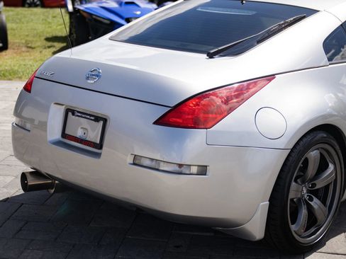 Used 2003 Nissan 350Z Touring RWD image 12