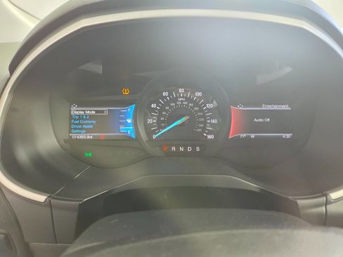 Used 2017 Ford Edge SEL w/ Equipment Group 201A AWD/4WD image 36