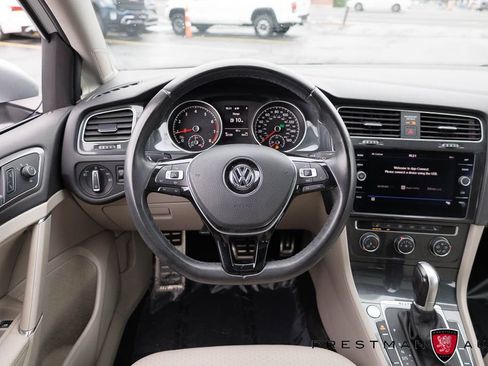 Used 2019 Volkswagen Golf Alltrack SE AWD/4WD image 2