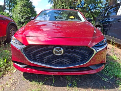 Used 2025 MAZDA MAZDA3 s FWD image 2