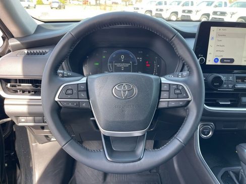 Used 2026 Toyota Grand Highlander XLE image 16