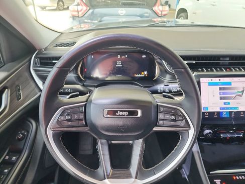 Used 2023 Jeep Grand Cherokee L Limited w/ MOPAR Finishing Package AWD/4WD image 19