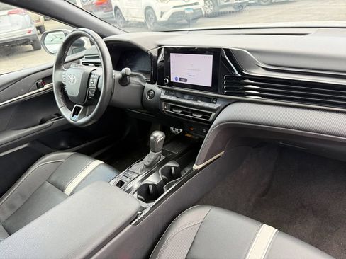 Certified 2025 Toyota Camry SE FWD image 17