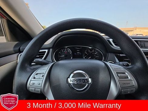 Used 2015 Nissan Rogue SV w/ SV Moonroof Package AWD/4WD image 25