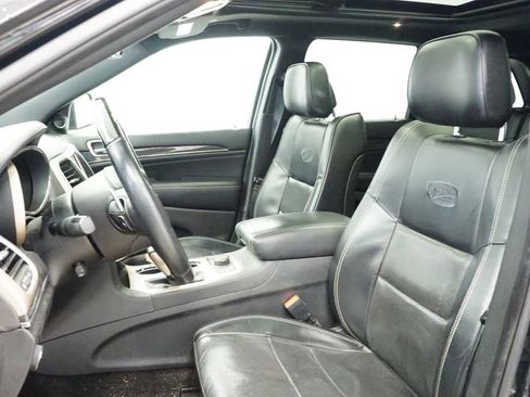 Certified 2017 Jeep Grand Cherokee Overland image 30