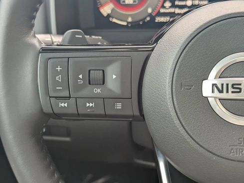 Used 2021 Nissan Rogue Platinum FWD image 21