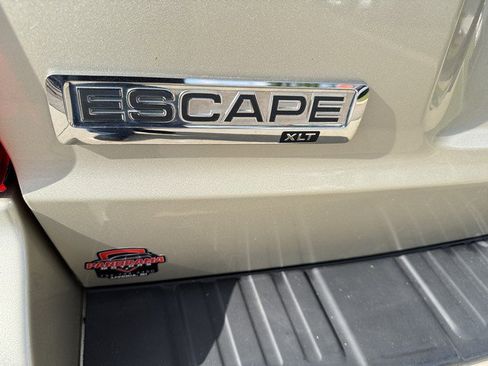 Used 2011 Ford Escape XLT w/ 203A Rapid Spec Order Code AWD/4WD image 39