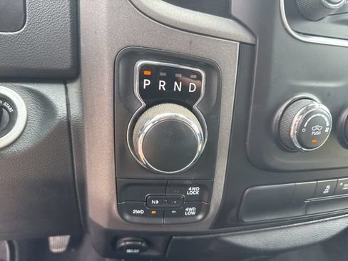 Used 2015 RAM 1500 Express AWD/4WD image 18