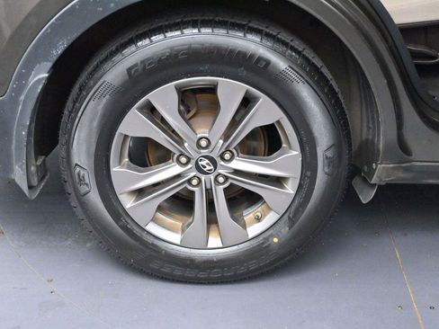 Used 2013 Hyundai Santa Fe Sport FWD image 29