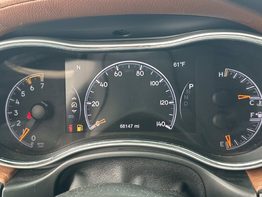 Used 2018 Jeep Grand Cherokee Summit w/ Platinum Series Group AWD/4WD image 28
