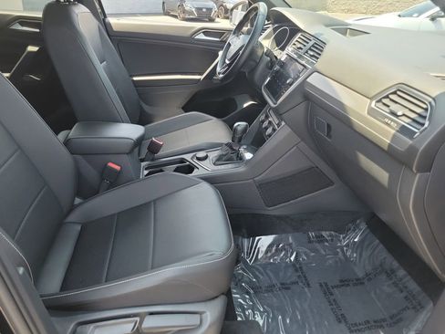 Used 2021 Volkswagen Tiguan SE R-Line AWD/4WD image 19