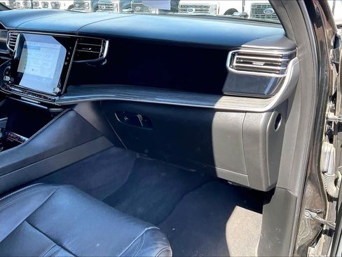 Used 2022 Jeep Wagoneer Series III w/ Premium Group I image 19