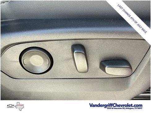 Certified 2024 Chevrolet Tahoe LT w/ LT Signature Plus Package AWD/4WD image 28