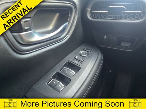 Used 2024 Honda HR-V EX-L image 14