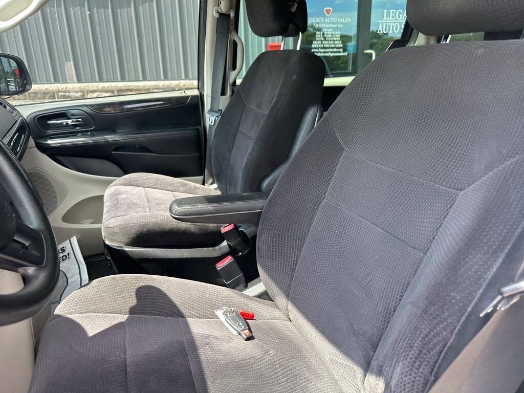 Used 2014 Dodge Grand Caravan American Value Package FWD image 11