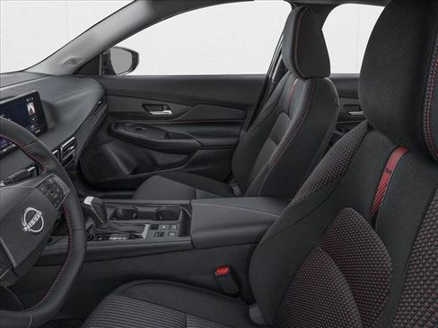New 2026 Nissan Sentra SR FWD image 6