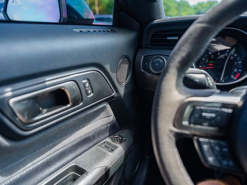 Certified 2020 Ford Mustang Shelby GT350 w/ Technology Package image 28