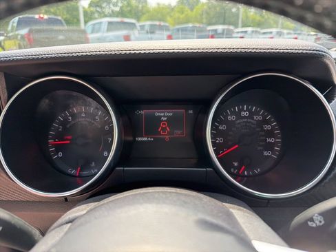 Used 2020 Ford Mustang Coupe RWD image 15