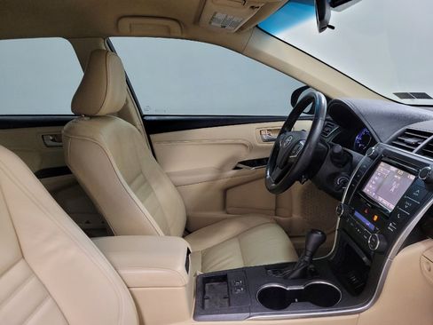 Used 2016 Toyota Camry XLE image 21
