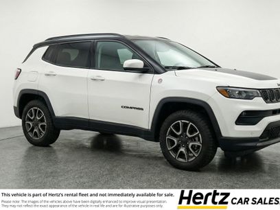 Used 2025 Jeep Compass Trailhawk