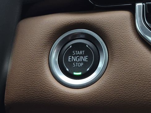 Used 2024 GMC Canyon AT4 w/ Canyon Safety Plus Package image 25