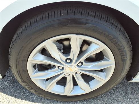 Used 2024 Chevrolet Malibu LT image 10